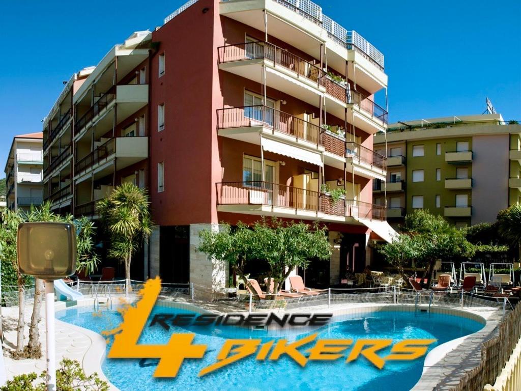 Ligure Residence Пьетра-Лигуре Экстерьер фото